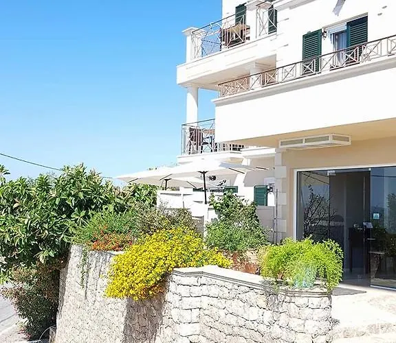 Philip Apart Otel Pylos